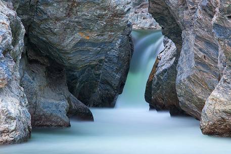 Along the Flumendosa river you can see some colors and rocks that leave you breathless.