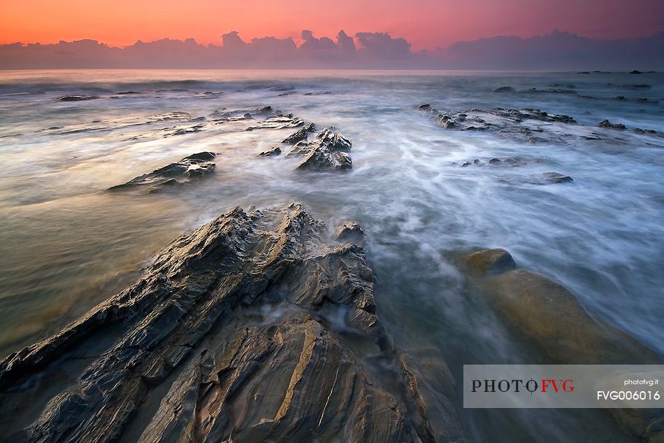 Dawn at Africo Cliff