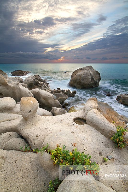 Dawn at Africo Cliff