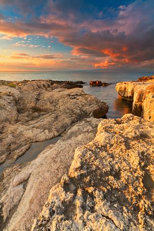 Brucoli Cliff photographed at sunset