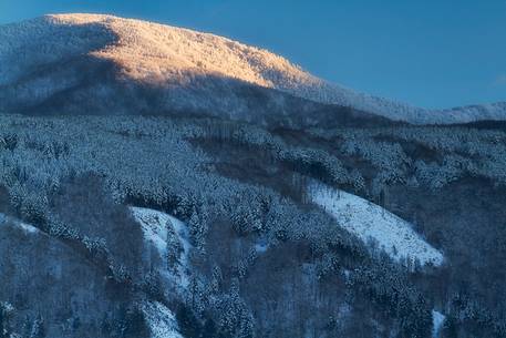 The magic of the Aspromonte photographed in snowy winter