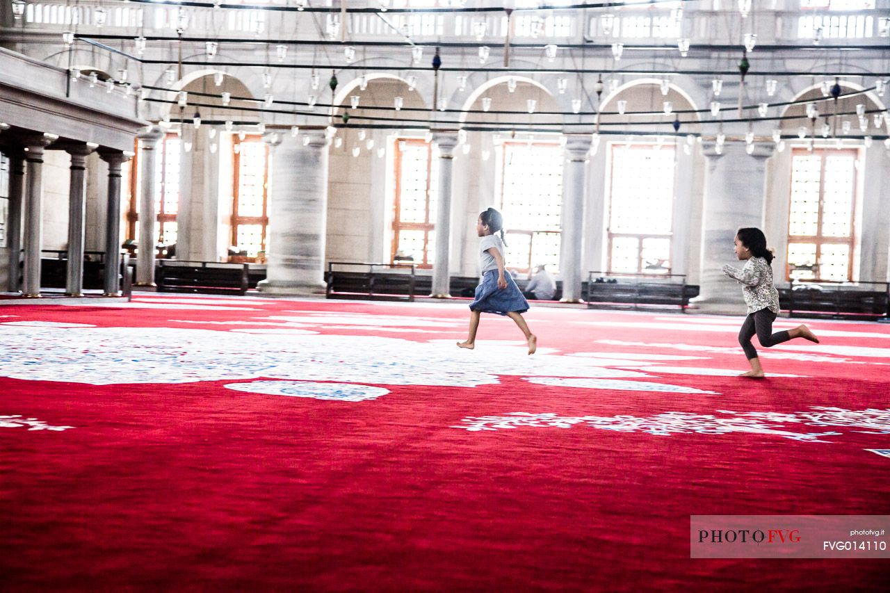 Children play in the Fatih mosque