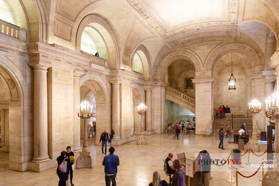 Main hall of the Public Library of New York city, Manhattan, USA