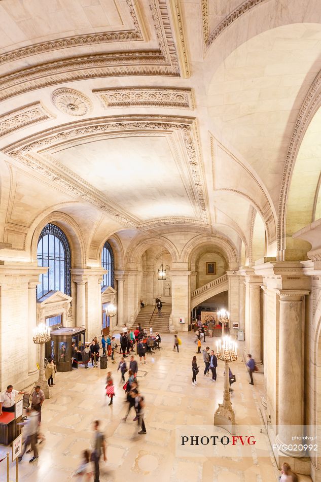 Main hall of the Public Library of New York city, Manhattan, USA