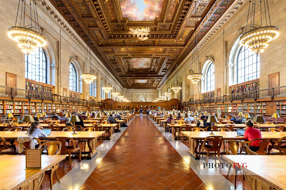 Rose Reading Room, the main reading room of the public library in New York reopens to the public after two years of restoration, New York, USA