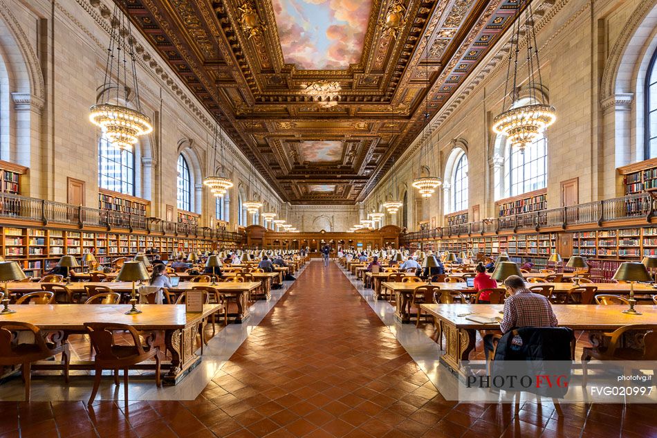 Rose Reading Room, the main reading room of the public library in New York reopens to the public after two years of restoration, New York, USA