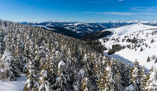 Valleys of Monte Grappa in the depths of winter