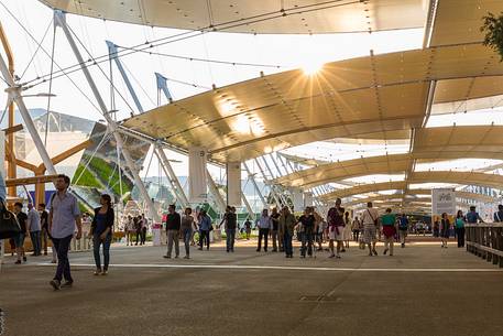 Expo Milano 2015 (Milan Universal Exposition 2015), Decumano (Decumanus) Street. The main street in Expo, long 1500 meters and covered by a high-tech roofd, houses on both sides of the national pavilions of Participating Countries.