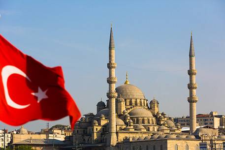 Yeni Cami view from the Bosphorus