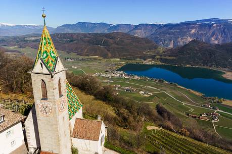 Kalterersee and church of Castelvecchio