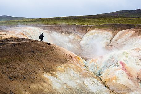 Colored reliefs near the Viti crater