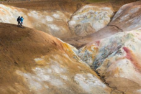 Colored reliefs near the Viti crater