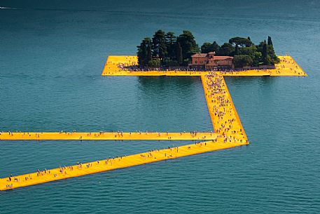 The Floating Piers, by Christo and Jeanne-Claude. Lake Iseo 2016.