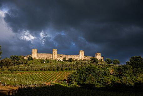 Monteriggioni is a complete walled medieval town in the Siena Province of Tuscany built in the 13th century, Italy, Europe