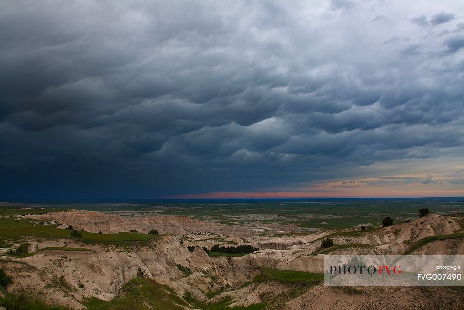 Threatening sky over Badlands National Park, South Dakota