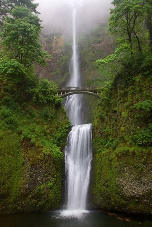 The spectacular Multnomah falls in the Columbia River Gorge region, Oregon.