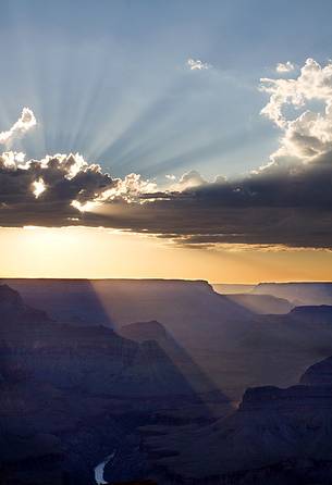 Particular light conditions at sunset over the Grand Canyon, Arizona.