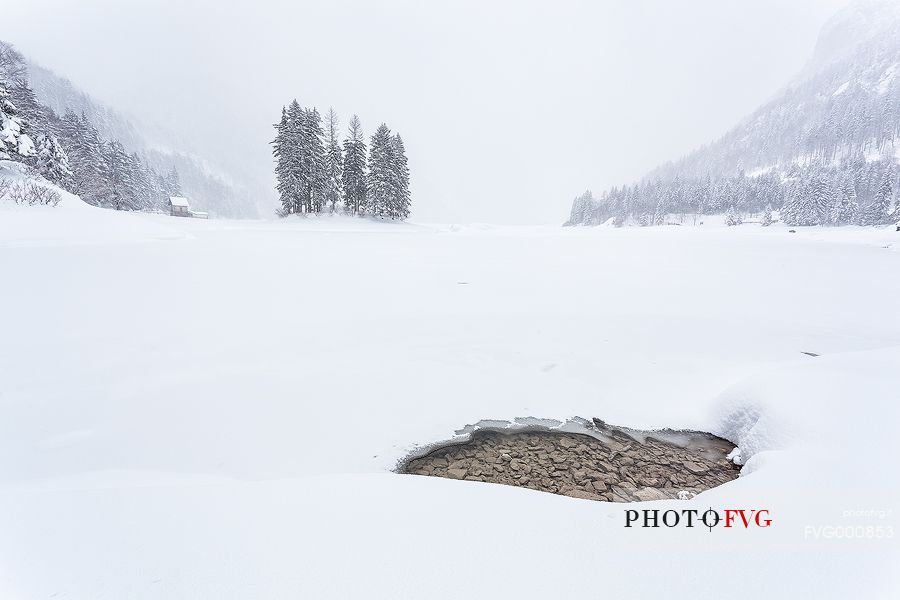 Lake Predil winter time