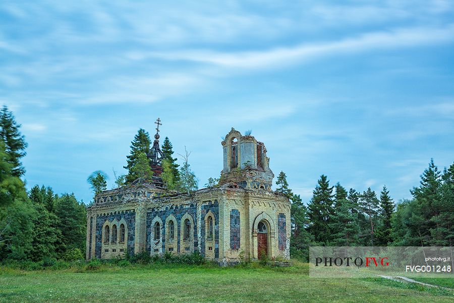 Puksi Orthodox Church ruins