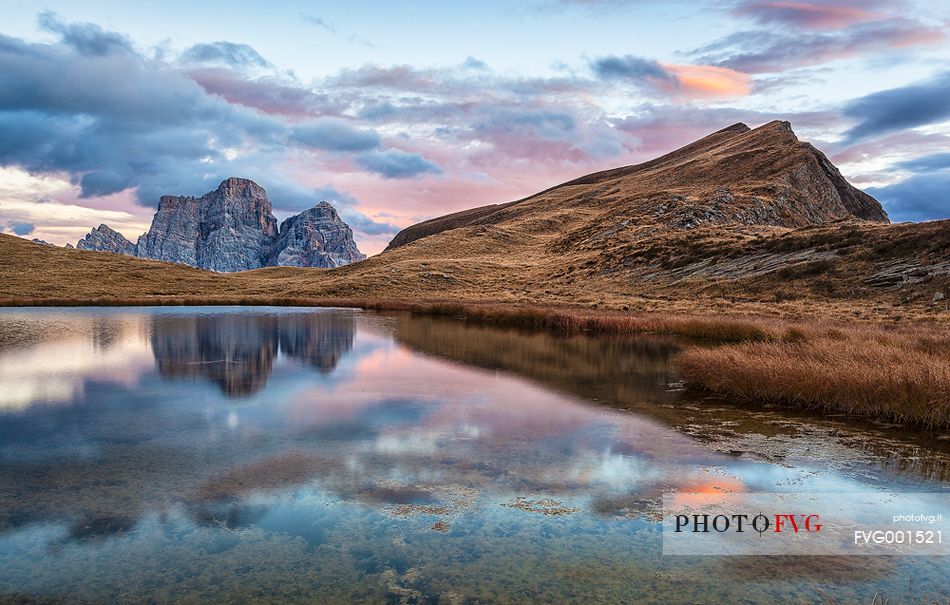 Lake Baste and mount Pelmo in autumn