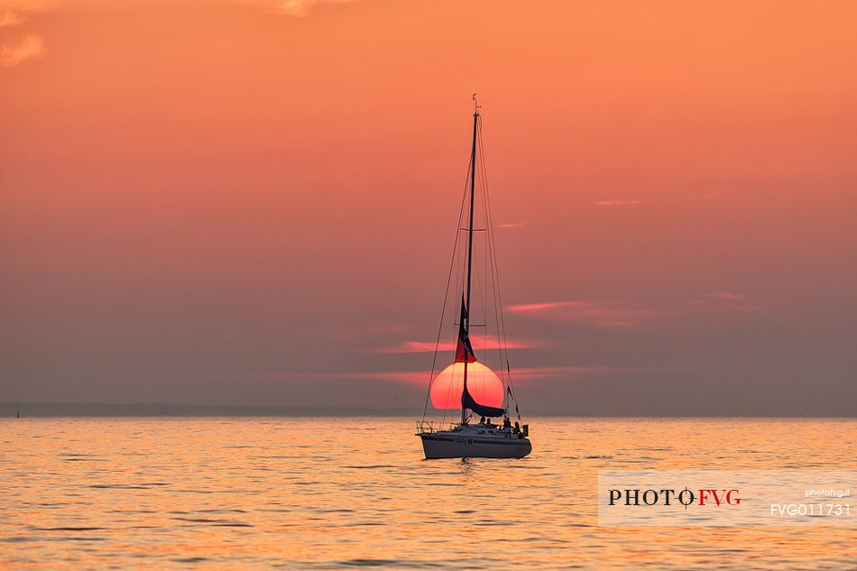 sailing at sunset, sunset at Tallinn bay