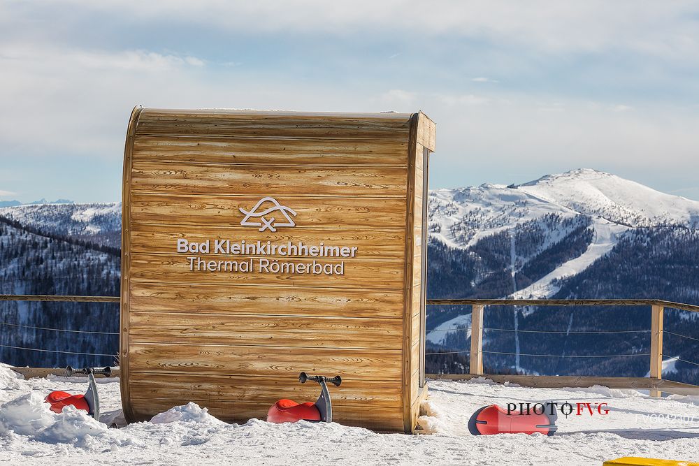 Thermal bath in the top of Biosphrenpakbahn Brunnach alpine station, Nockberge mountains range, Bad Kleinkirchheim, Carinthia, Austria, Europe