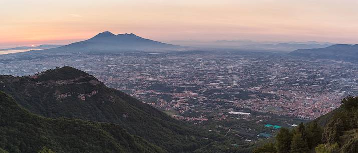 Panoramic view to Vesuvio