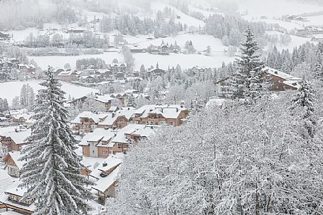 View form above of Bad Kleinkirchheim village in the snow, Carinthia, Austria, Europe