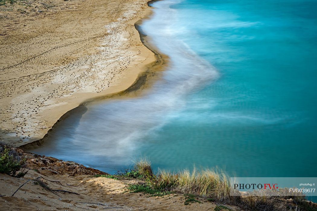 Long exposure to enhance the shapes of the Vendicari beach, Sicily