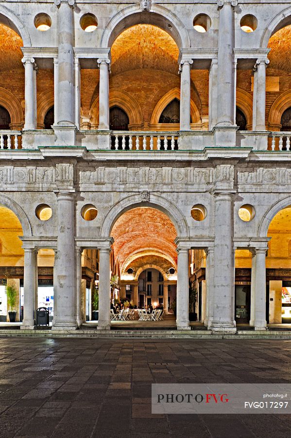 Night view of the loggia of the Basilica Palladiana in the central Piazza dei Signori in Vicenza, Veneto, Italy, Europe