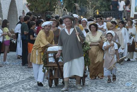 Parade with medieval clothes along the town streets in Spilimbergo, Friuli Venezia Giulia, Italy, Europe