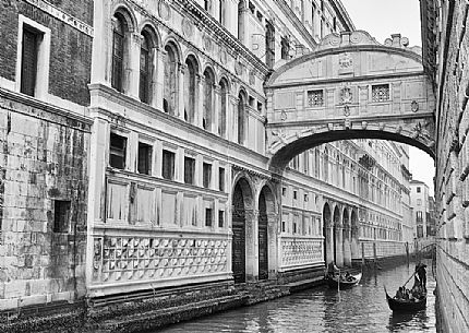 The Bridge of Sighs, ponte dei Sospiri, one of the most famous bridges in Venice. Italy