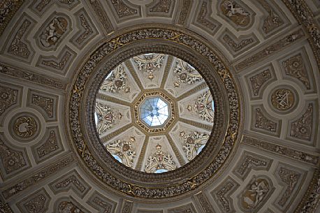 Ceilig in the entrance hall of the Kunsthistorisches Museum, the famous history of art museum in Vienna, Austria