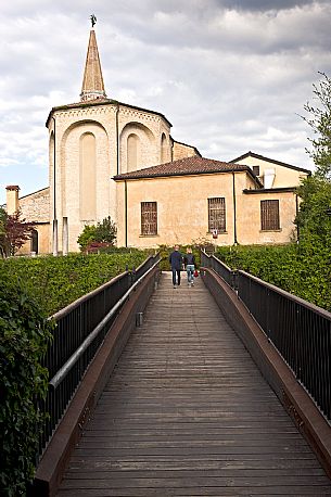 Tourists visit the Cathedral of San Nicol in Sacile, a small town also known as the Garden of Serenissima, Friuli Venezia Giulia, Italy, Europe