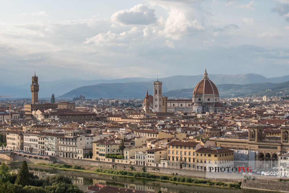 Florence city center as you can see it from Piazzale Michelangelo. At the center of the image the Florence cathedral and on the left Palazzo Vecchio, Florence,Tuscany,  Italy