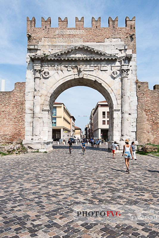 Arch of Augustus in Rimini, Via Emilia leading north and Via Flaminia, leading to Rome, met under the Arch, Emilia Romana, Italy, Europe