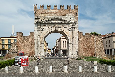 Arch of Augustus in Rimini, Via Emilia leading north and Via Flaminia, leading to Rome, met under the Arch, Emilia Romana, Italy, Europe
