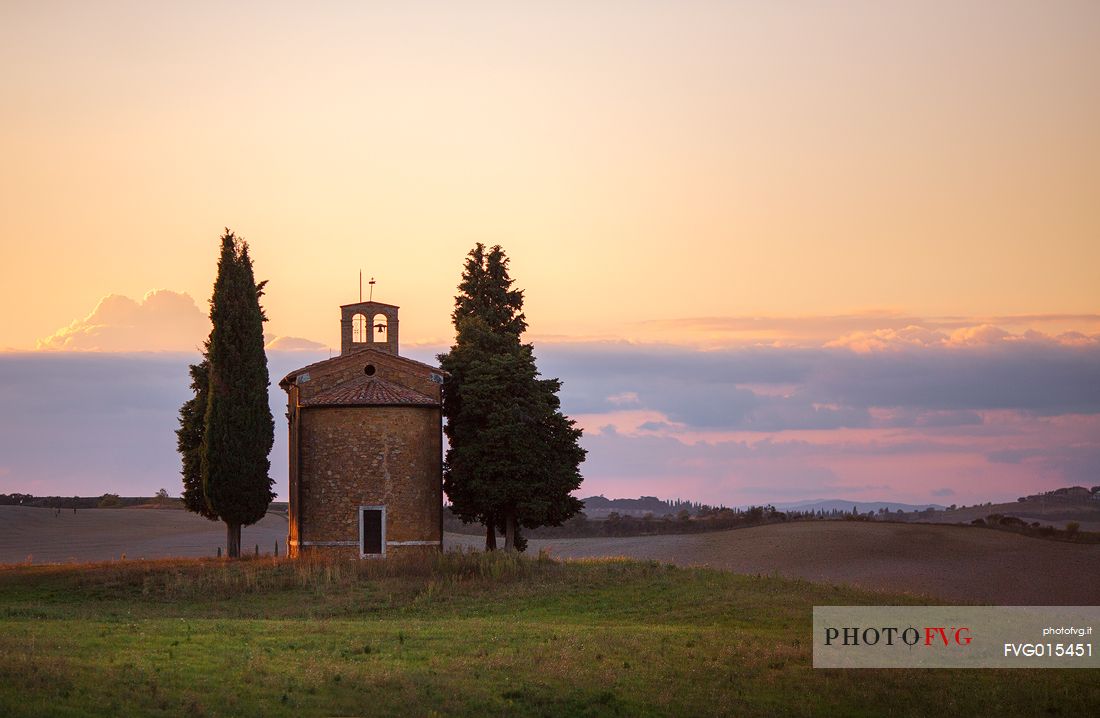 The chapel of Madonna della Vitaleta during a soft sunset