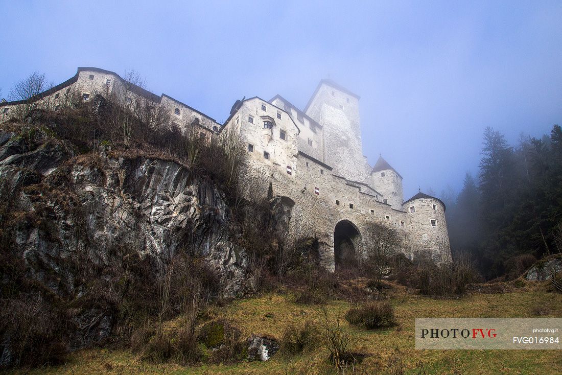 The medieval castle of Campo Tures (Burg Taufers) is one of the most beautiful  and large castles across  the Tyrolean area and rises above Campo Tures