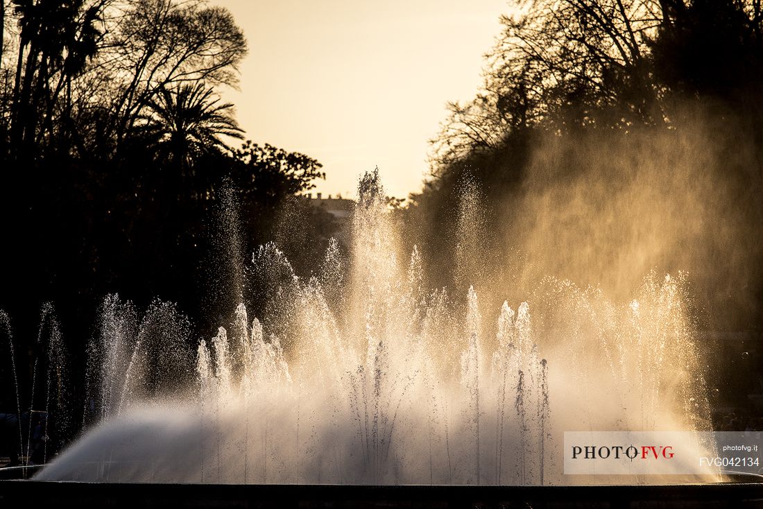 The fountain in the Plaza De Espana, Seville, Spagna, Europa The fountain in the Plaza De Espana, Seville, Spagna, Europa