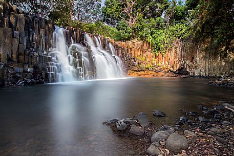 The Rochester falls is a waterfall situated in the Savanna district of Mauritius, highly popular for its rectangular rocks 