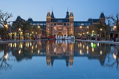 The Rijksmuseum is a museum located in Amsterdam that has the largest collection of works of art of the Flemish art heyday (1584-1702) and a substantial collection of Asian art 