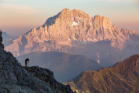 The photographer immortalizes the last lights on Mount Civetta, Dolomites, Cortina D'Ampezzo, Italy