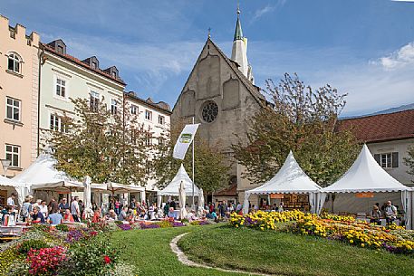 The traditional bread and strudel festival in Duomo square in Bressanone, Isarco valley, Trentino Alto Adige, Italy, Europe