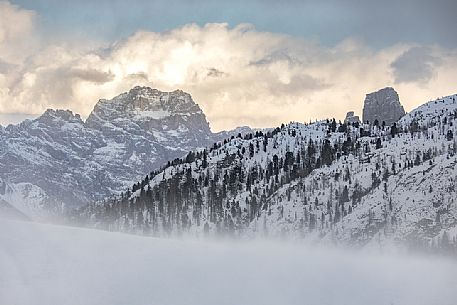 Sorapiss and the Cinque Torri mountains during an afternoon of strong wind, Cortina d'Ampezzo, dolomites, Veneto, Italy, Europe