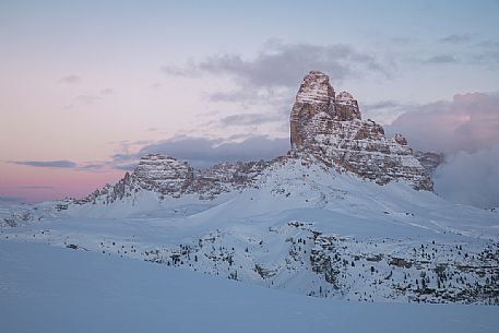 Last light from Monte Piana to Tre Cime di Lavaredo peak and Dolomites of Sesto, Auronzo di Cadore, Veneto, Italy, Europe