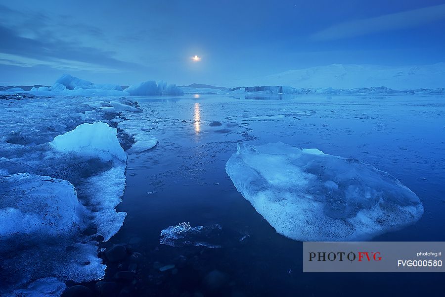 During a winter morning the landscape near Jokulsarlon assumes an Arctic Mood.