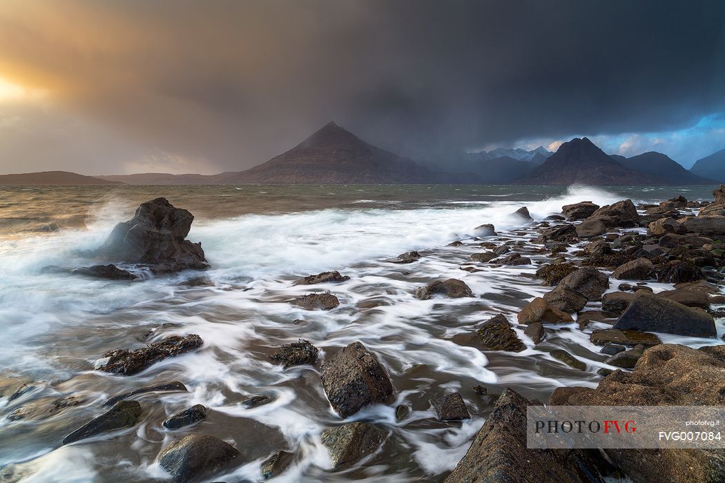 This picture shows Elgol Beach in all its Drama. An incoming storm brings wind and huge waves