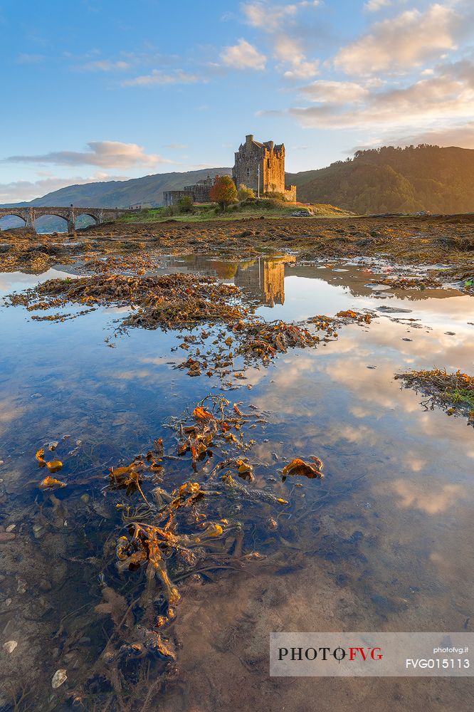 The last light in the evening embraces the castle