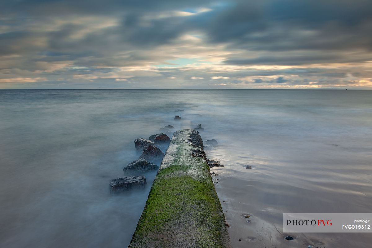 This picture was taken at late afternoon at the harbour of Portknockie